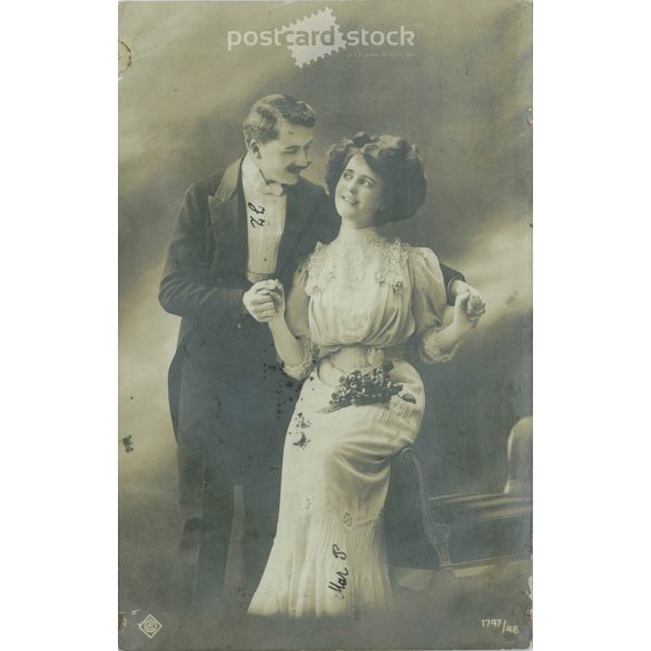 1910 - Romantikus pár. Fotólap, képeslap. (2791009)