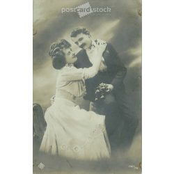 1910 - Romantikus pár. Fotólap, képeslap. (2791010)