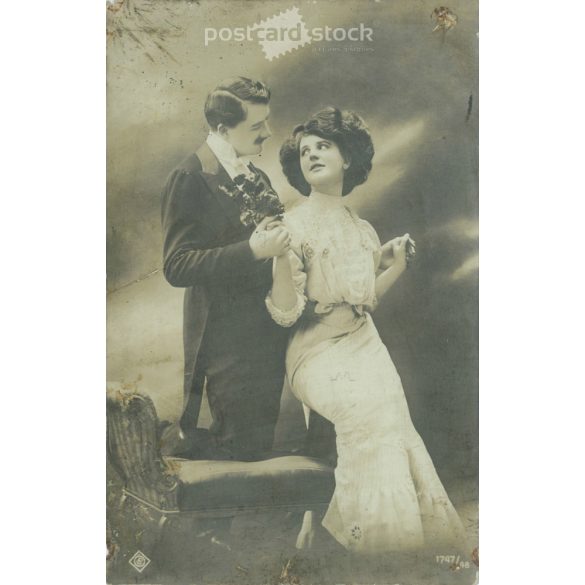 1910 - Romantikus pár. Fotólap, képeslap. (2791013)