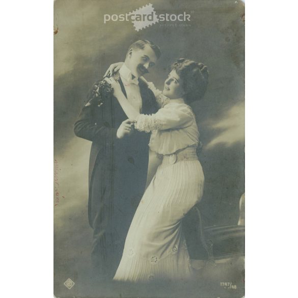 1910 - Romantikus pár. Fotólap, képeslap. (2791014)