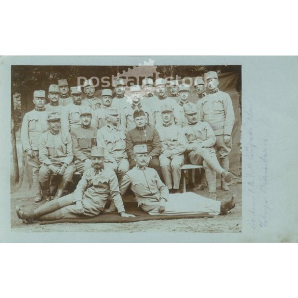 1915 - I. Világháborús, osztrák, katonai csoportkép. Fotólap, képeslap. (2791147)