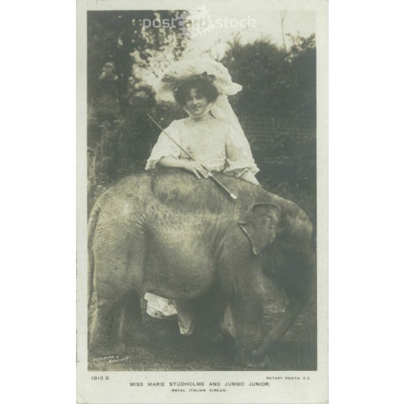 1906 - Miss Marie Studholme színésznő és Jumbó Junior. Fotólap, képeslap. (2791189)