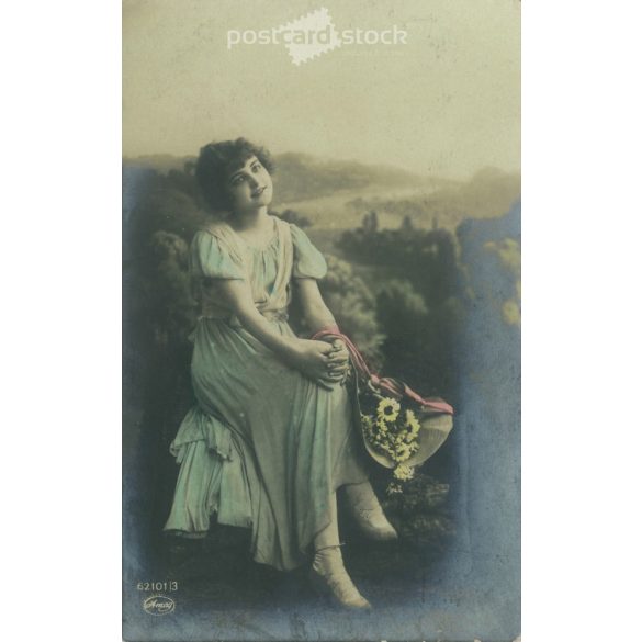 1915 - Romantikus képeslap. Színezett fotólap, képeslap. (2791273)