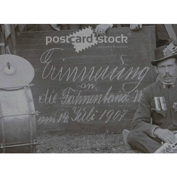 1907 - Császári és királyi (K.u.K.) Katonai Veterán Szövetség zászlószalag avató ünnepsége. Nagyméretű antik fotó. (2791506)