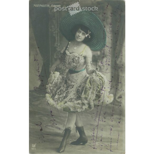 1909 - Mistinguett, francia színésznő és énekes. Egy időben ő volt a legjobban fizetett női szórakoztató a világon. Színezett fotólap, képeslap. (2791540)