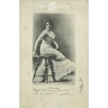 1905 - Fedák Sári. Dombornyomott, fekete-fehér fotólap. Képeslap. (2791598)