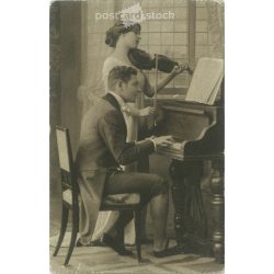 1915 - Romantikus képeslap.  (2791693)