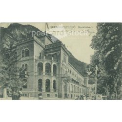   1914 - Herkulesfürdő. Rezsőudvar. Fekete-fehér fotólap, képeslap. (2791702)