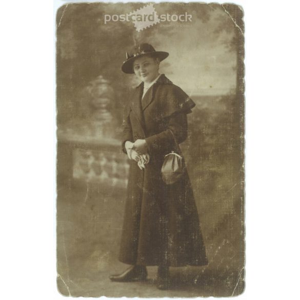 1916 - Tischler Margit. Képeslap, fotólap. (2791178)