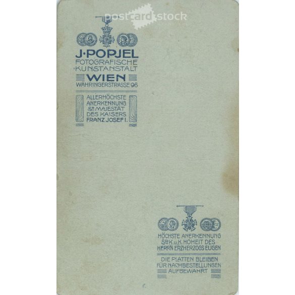 J. Popjel fotóműterem, Bécs. Fiatal, elegáns hölgy portréja, masnis frizurával, csipkenyakú ruhában. 1900-as évek eleje. (2791797)