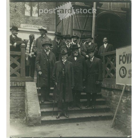 1930 - Újszeged, Népkör csoportkép. Eredeti papírkép. (2791831)