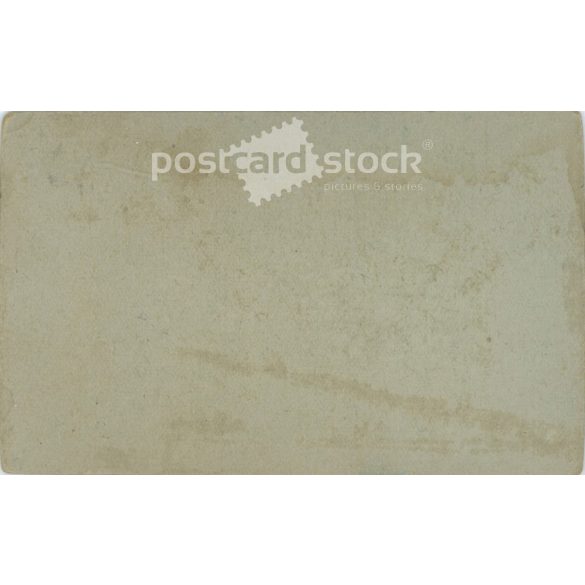Középkorú, vasutas férfi portréfotója, Kabinetfotó / keményhátú fotó / vizitkártya. (2791874)