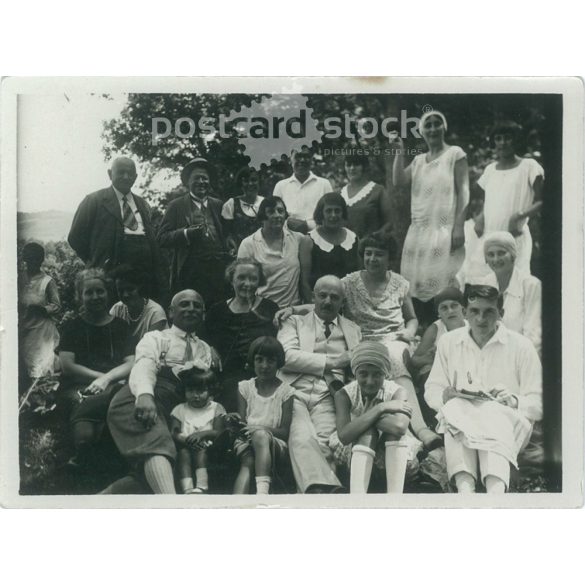 Együtt a nagy család. Eredeti papírkép. (2791928)