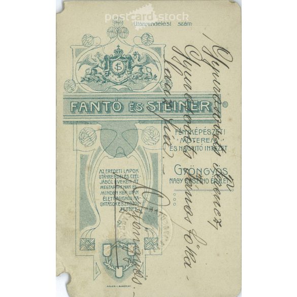 Fantó és Steiner, gyöngyösi fotóműtermében készült kabinetfotó. Gyurasovits Ferenc, művészi portréfotója. Kabinetfotó / keményhátú fotó / vizitkártya, CDV fotó. (2791957)