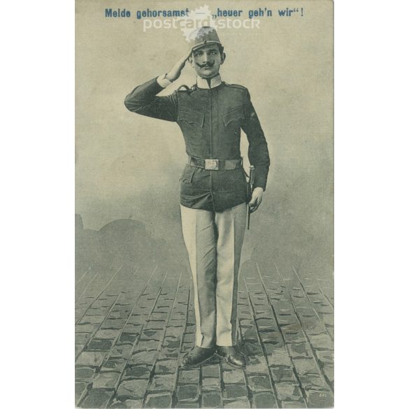 1909 - Nagyszombati bélyegzővel, groteszk, militarista lap. Fekete-fehér papírkép. Képeslap, fotólap. (2792053)