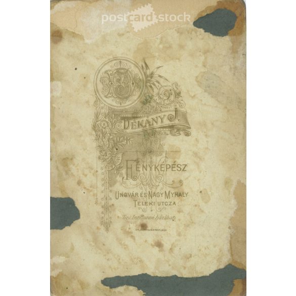 1900-as évek eleje. Dékány J. fényképészeti műterme, Ungvár. Legények csoportképe. Kabinetfotó / keményhátú fotó / vizitkártya, CDV fotó. (2792113)