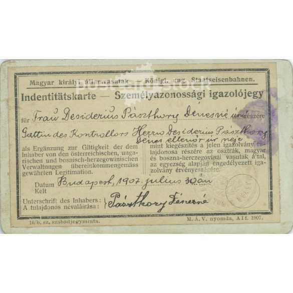 1907 - Középkorú nő, műtermi portréfotója. Békei Ödön fényképészeti műterme készítette, Budapesten. Személyazonosságot igazoló jegy. Magyar Államvasutak által kiadva. Kabinetfotó / keményhátú fotó / vizitkártya, CDV fotó. (2792184)