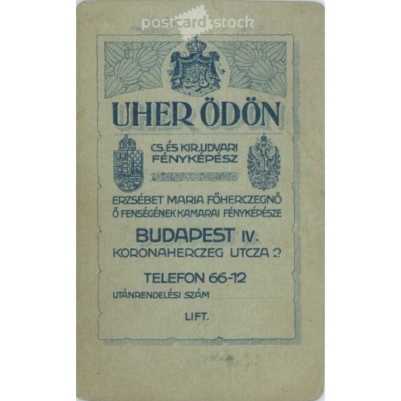 1920-as évek - Fiatal nő, műtermi portréfotója. Uher Ödön fényképészeti műterme készítette, Budapesten. Kabinetfotó / keményhátú fotó / vizitkártya, CDV fotó. (2792192)
