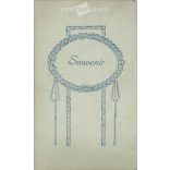 1920-as évek - Fiatal nő, műtermi portréfotója. Készítője ismeretlen. Kabinetfotó / keményhátú fotó / vizitkártya, CDV fotó. (2792195)