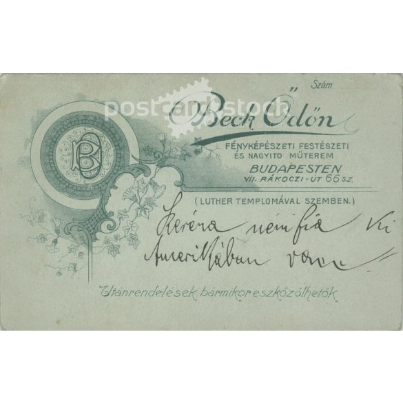 1900-as évek eleje - Fiatal férfi, műtermi egészalakos fotója. Beck Ödön fényképészeti műterme készítette, Budapesten. Keréna néni fia, aki Amerikában van. Kabinetfotó / keményhátú fotó / vizitkártya, CDV fotó. (2792196)