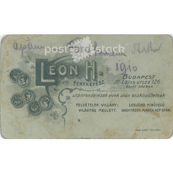 1910 - Középkorú, elegáns úr, Grohmann Artúr, műtermi portréfotója. Leon H. fényképészeti műterme készítette, Budapesten. Kabinetfotó / keményhátú fotó / vizitkártya, CDV fotó. (2792198)