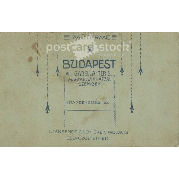 1900-as évek eleje. Farkas János műtermi portréfotója. Készítője ismeretlen. A fotó Budapesten készült. Eredeti kabinetfotó / keményhátú fotó / vizitkártya, CDV fotó. (2792266)