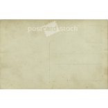 1900-as évek eleje. Édesanya gyerekekkel, műtermi felvétel. Készítője ismeretlen. Fotólap, képeslap. Eredeti papírkép. (2792279)