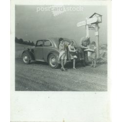   1930-as évek. Gombaszedés eredménye. Fekete-fehér eredeti papírkép, régi fotó. (2792402)
