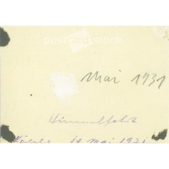 1931 - Németország. Családi ebéd a ház előtt. Vendégségben a vidéki szülőknél. Készítője ismeretlen. Fekete-fehér eredeti papírkép, régi fotó.  (2792437)