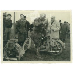   1951. Németország. Motorverseny. A kép készítője Karl Götz, Nürnberg. Fekete-fehér eredeti papírkép, régi fotó. (2792532)