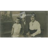 1900-as évek eleje. Családi fotó, műtermi felvétel. Erdős Sándor, fényképészeti műterme készítette, Budapesten. Régi fotó, eredeti kabinetfotó / keményhátú fotó. (2792557)