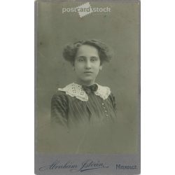   1911 - Miskolc. Ábrahám István, Dunky Fivértek fényképészeti műterem munkája. Oroszlányi Margit fotója. Régi fotó, vizitkártya, CDV fotó. (2792603)