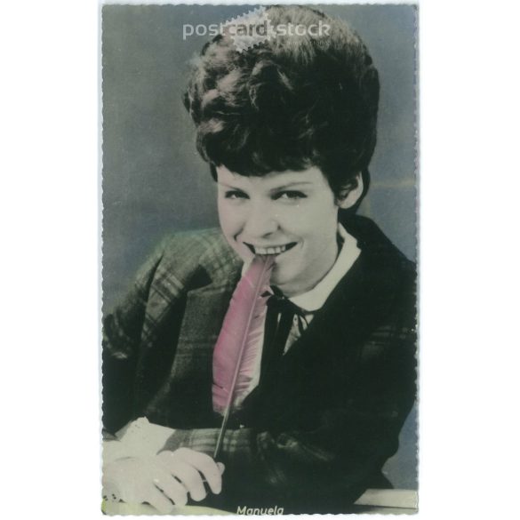 Manuela német énekesnő. Eredeti papírkép. Régi fotó. Színezett fotólap, régi képeslap. (2792637)