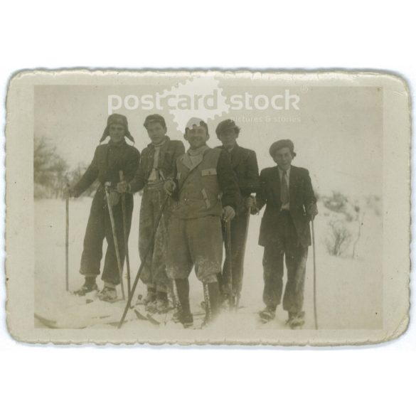 1950. Síkirándulás. Gyenesdiás. A kép készítője és a rajta szereplők személye ismeretlen. Fekete-fehér eredeti papírkép, régi fotó. (2792667)