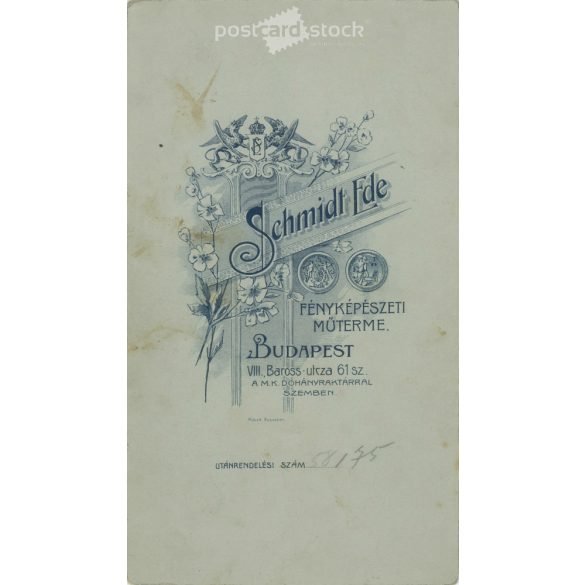 1910-es évek. Elegáns, esküvői fotó. A képen szereplők személye ismeretlen. A fotó Schmidt Ede fényképészeti műtermében készült, Budapesten. Régi fotó, eredeti kabinetfotó / keményhátú fotó. (2792683)