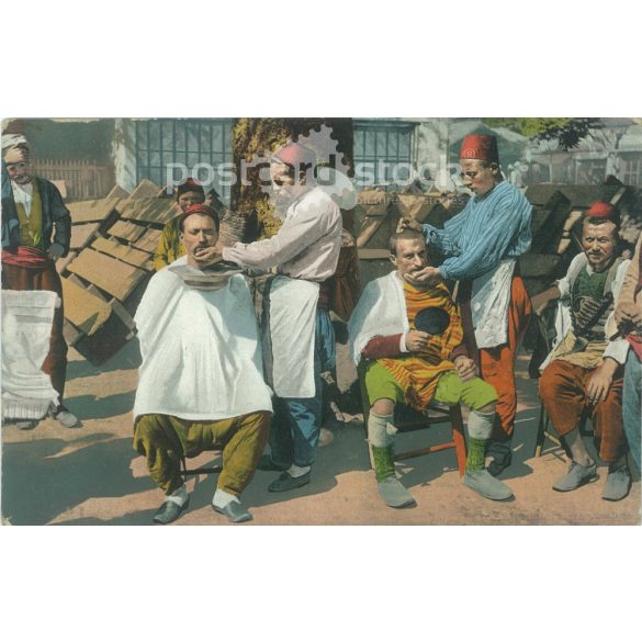 Konstantinápolyi utcai borbélyok. Eredeti papírkép. Régi fotó. Színezett fotólap, régi képeslap. (2792700)