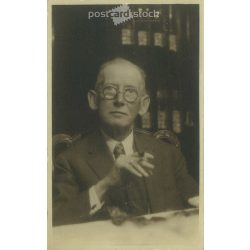   1920 körül. Ismeretlen angol úr, szivarral. Eredeti papírkép. Régi fotó. Fekete-fehér fotólap, régi képeslap. (27925714)