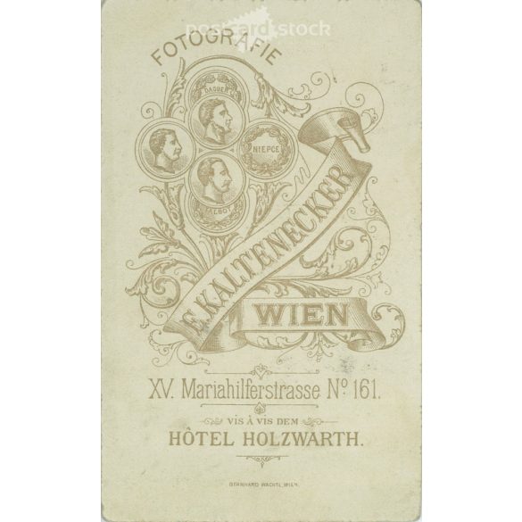 1900 körül. Ismeretlen férfi műtermi fotója. E Kaltenecker fényképészeti műterem munkája. Bécs. Régi fotó, vizitkártya, CDV fotó. (2792761)