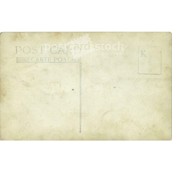 1930 körül. Férfiak csoportképe. A képen szereplők személye és a kép készítője ismeretlen. Eredeti papírkép. Régi fotó. Fekete-fehér fotólap, régi képeslap. (27925786)