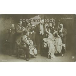   1918 - Csárdáskirályné jelenet. A képen szereplők személye ismeretlen. A felvételt a Magyar Rotophot Társaság készítette. Eredeti régi fotó. Fekete-fehér fotólap, régi képeslap. (2792802)