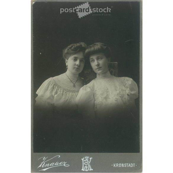 1906 – Brassó, Aranka és Margit. Régi fotó / Kabinetfotó / keményhátú fotó. (2793056)