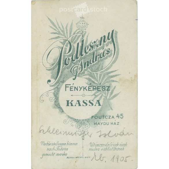 1905 - A fiatal, Schleimiler István műtermi fotója, mely Podleszny András fényképészeti műtermében készült, Kassán. Eredeti kabinetfotó / keményhátú fotó / vizitkártya, CDV fotó. (2793209)