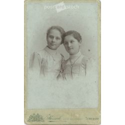   Ballaner Mária és Terézia, fiatal testvérpár. Kossak József fotóműterem munkája, Temesvár. Eredeti kabinetfotó / keményhátú fotó / vizitkártya, CDV fotó. (2793221)