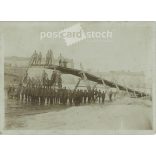 1910-es évek. Szolgálati emlék. Hídépítő katonák. A képen szereplők és a kép készítője ismeretlen. Régi fotó. Fekete-fehér fotó, eredeti papírkép. (2793621)