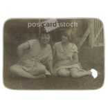1920 - Visegrád. Vidám pillanatok. A képen szereplők és a kép készítője ismeretlen. Régi fotó. Fekete-fehér fotó, eredeti papírkép. (2793630)