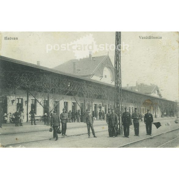 1914 - Hatvan, vasútállomás. A képen szereplők és a kép készítője ismeretlen. Eredeti régi fotó. Fekete-fehér fotólap, régi képeslap. (2793653)