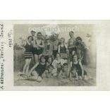 1930 - Strandolók Debrecenben, a „Vértesy” strandon. A képen szereplők és a kép készítője ismeretlen. Eredeti régi fotó. Fekete-fehér fotólap, régi képeslap. (2793671)