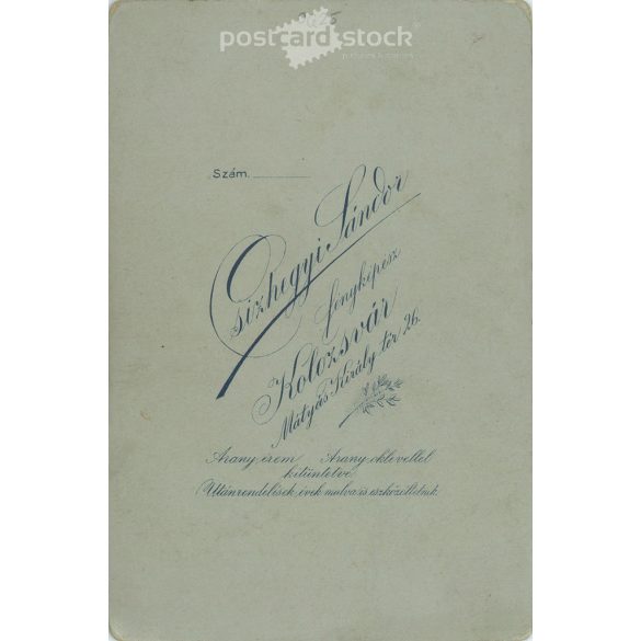 Cca 1900 - Apa és újszülött gyermeke. A kép Csízhegyi Sándor fotóműtermében, Kolozsvárott készült. Régi fotó. Eredeti kabinetfotó / keményhátú fotó / vizitkártya, CDV fotó. (2793767)