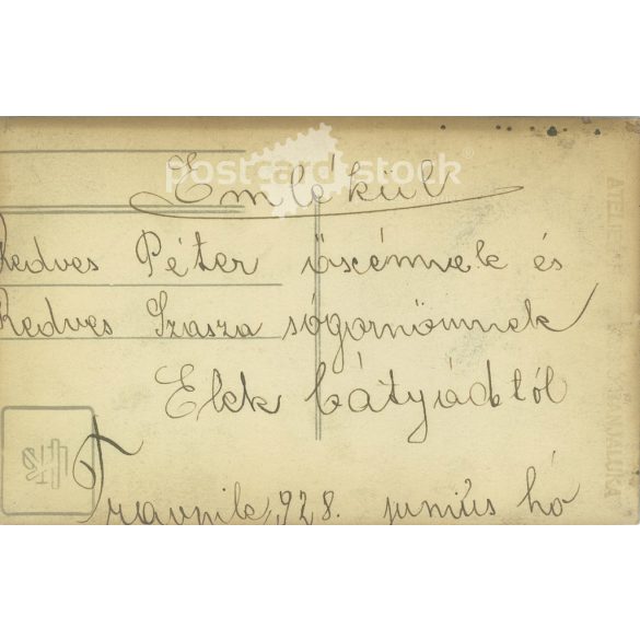 Cca 1928 - Négygyermekes család fotója. A képen szereplők és a kép készítője ismeretlen. Régi fotó. Fekete-fehér fotólap, eredeti papírkép. (2793786)