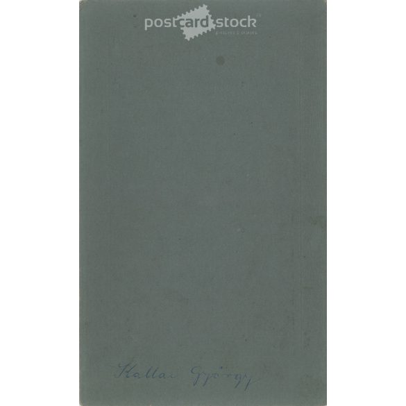 1927 - Kallai György portréfotója. A kép Dékány Jenő fotóműtermében, Karcagon készült. Eredeti régi fotó. Fekete-fehér, kasírozott fotó, eredeti papírkép. (2793792)